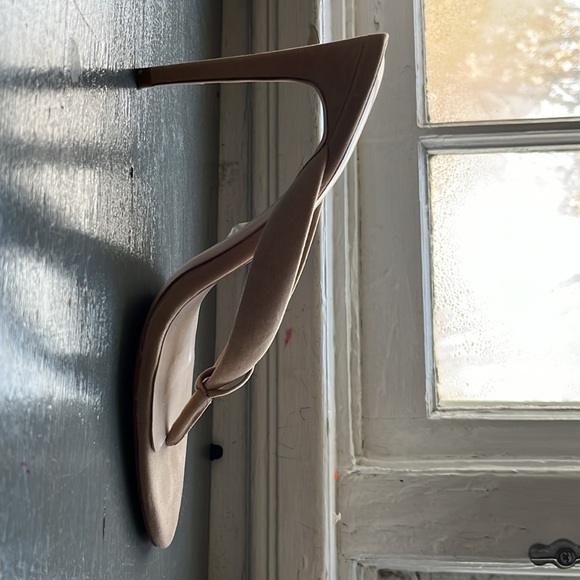 Beautiful 4 inch Raye sandals - Picture 3 of 5